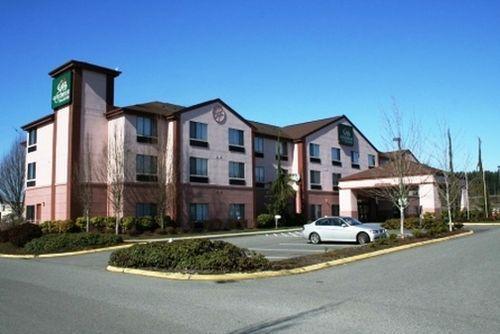 Evergreen Inn & Suites Monroe Exterior photo